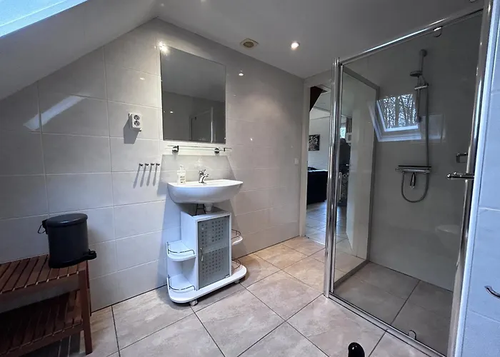 Дом отдыха Bungalowpark - Delta 115 *